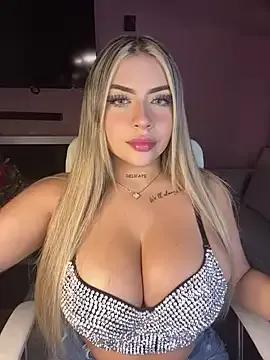 Freechat MiaWhitePink_ on StripChat