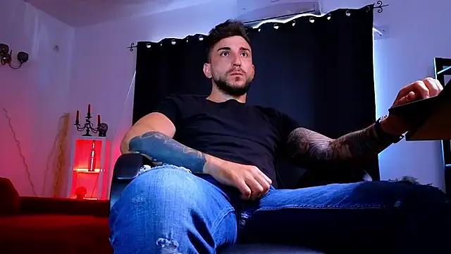 MightyAaron66 on StripChat