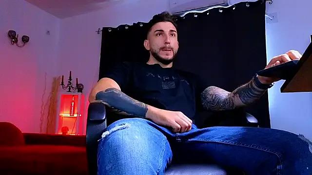 MightyAaron66 on StripChat