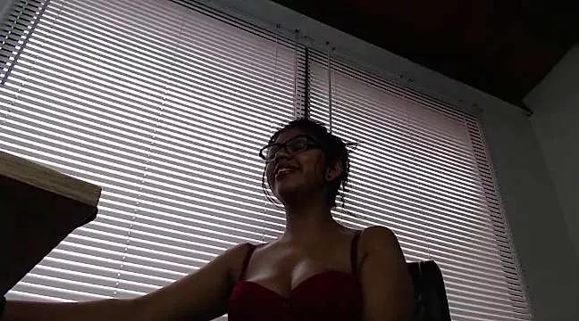 MirandaHaguen on StripChat