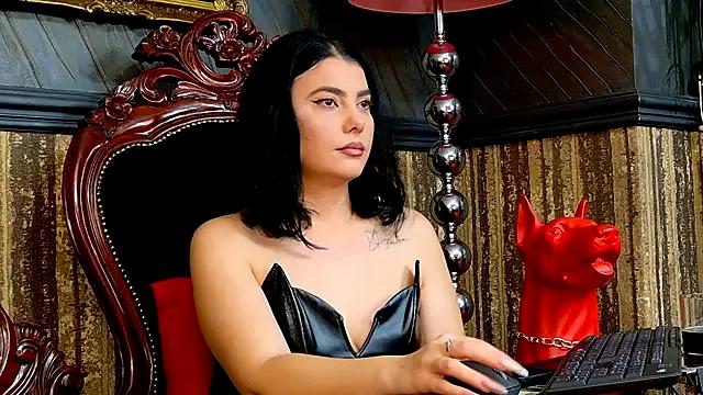 Freechat MistressEly on StripChat