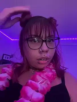moan4mona on StripChat