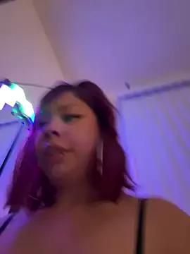 moan4mona on StripChat