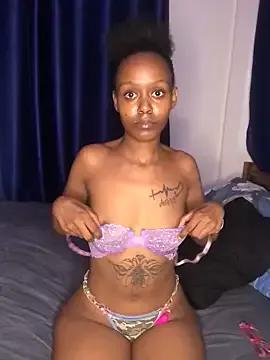 naughtybitches5 on StripChat