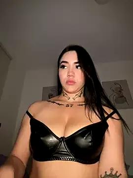 Nickiiiii on StripChat