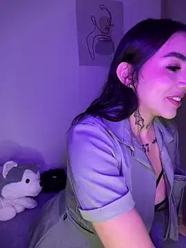 Nickiiiii on StripChat