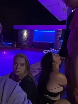 Group NickyGold_Official on StripChat