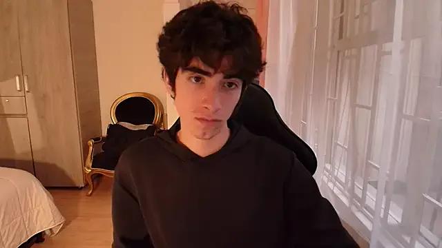 Nude_Boy18 on StripChat