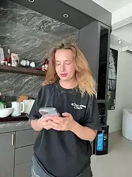 Nura_n_Sarah on StripChat