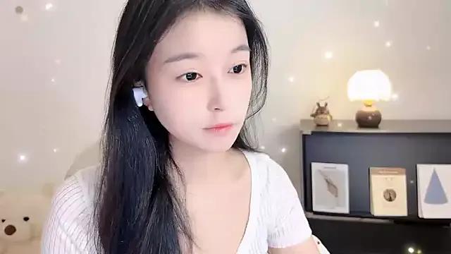 Onechestnut on StripChat