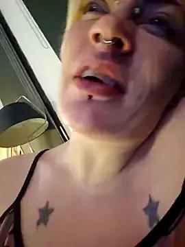 PinkTheHawk on StripChat