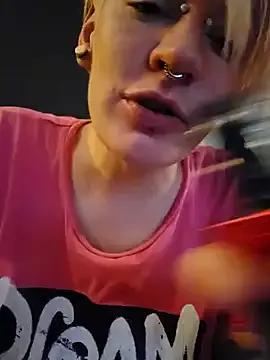 PinkTheHawk on StripChat