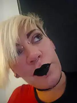 PinkTheHawk on StripChat