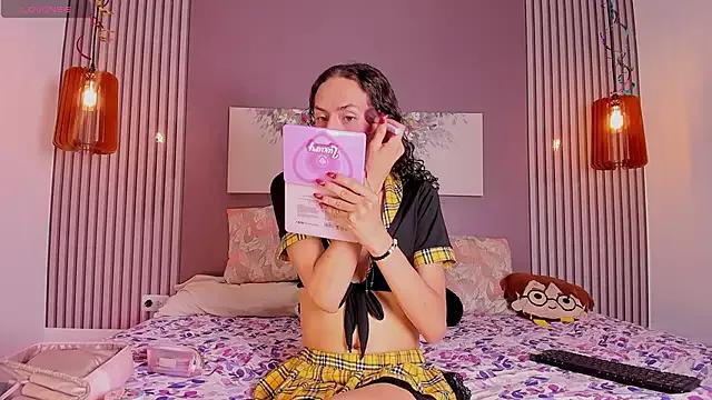 Freechat pinky_peach on StripChat