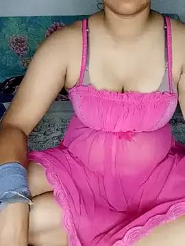 Queen_Taniya on StripChat