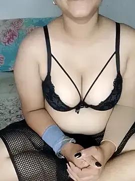 Queen_Taniya on StripChat