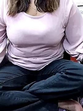 QueenHaryanaa on StripChat