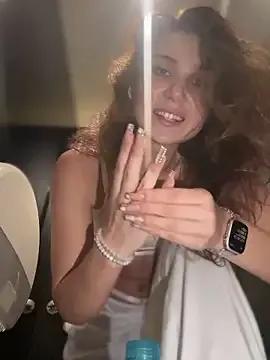 QuitieLia on StripChat