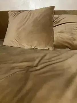 Freechat RachaCharmouta on StripChat