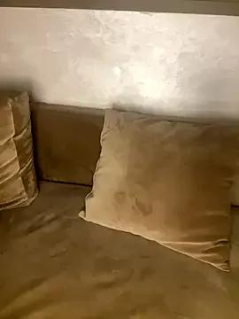 Freechat RachaCharmouta on StripChat