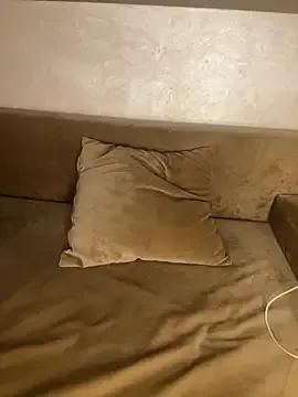 Freechat RachaCharmouta on StripChat