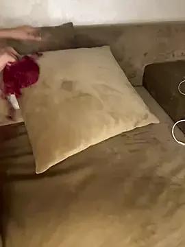 Freechat RachaCharmouta on StripChat