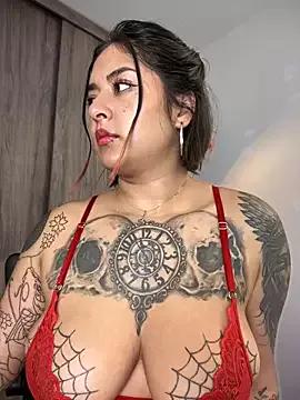 Rae_Lil_White on StripChat