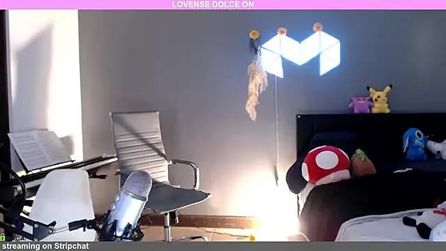 Freechat raspberryroll on StripChat