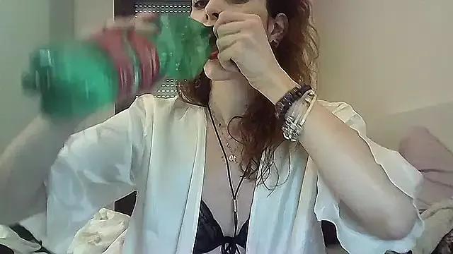 Regina_5 on StripChat