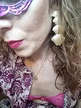 Regina_5 on StripChat