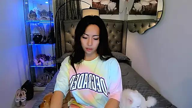 reighnempress on StripChat