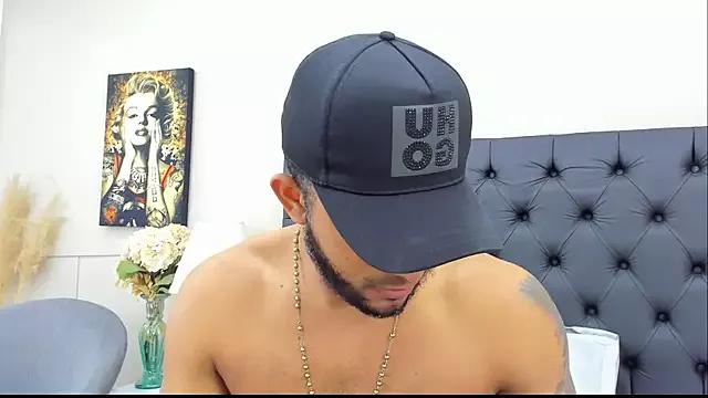 Freechat Robin_Rief on StripChat