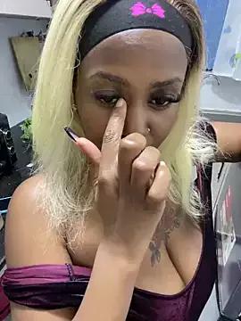 Rose_berry on StripChat