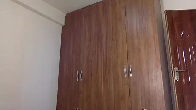 Rose_berry on StripChat