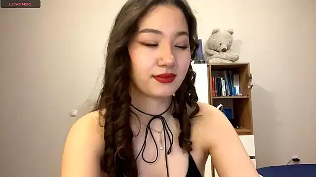 Sakuravice on StripChat