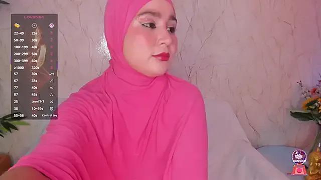 SamiQuest on StripChat