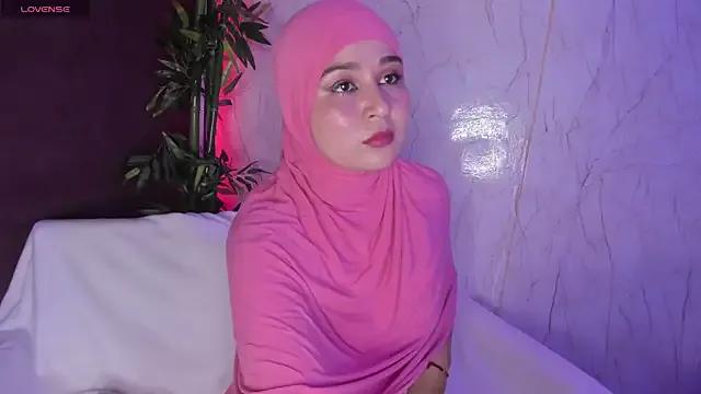 SamiQuest on StripChat