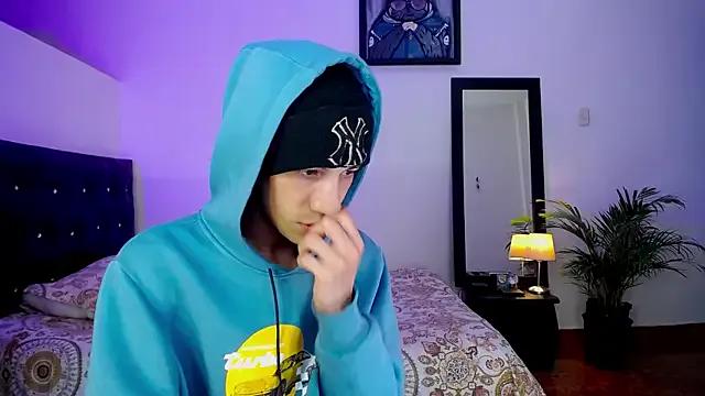 santiago_cutex on StripChat