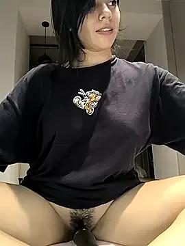 Sara-215 on StripChat