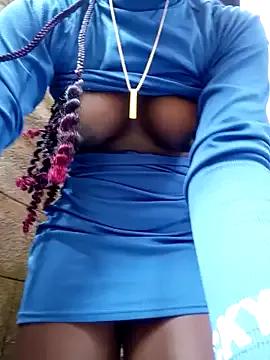 Sarie_sho on StripChat