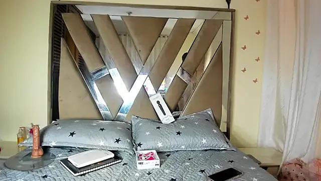 Freechat scarlet_hit on StripChat