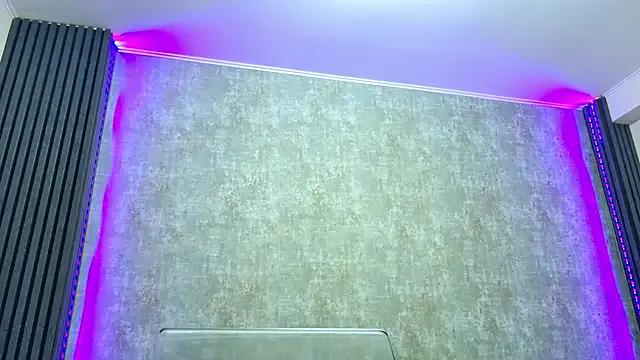 Freechat scarleteyes_ on StripChat