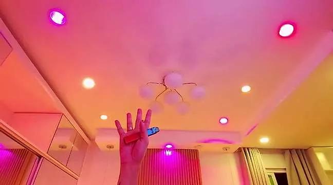 Freechat seductiveSophiaGoddess on StripChat