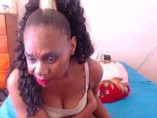 sexybootylicious on StripChat