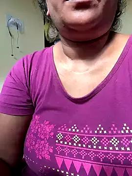 Sexyhotyrani on StripChat