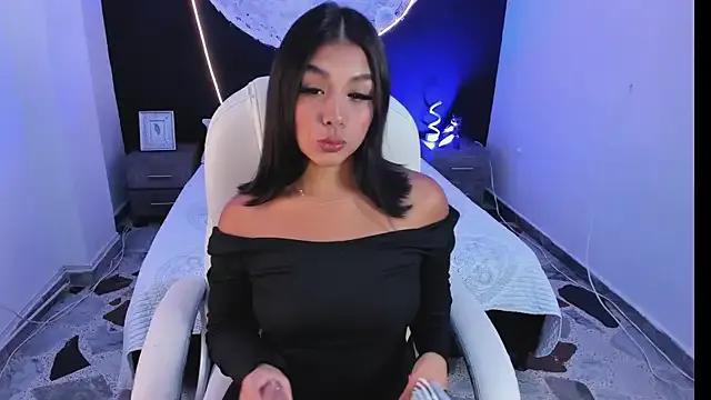 ShaniaDaniels on StripChat