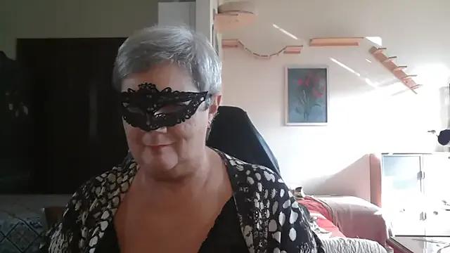 simona60 on StripChat