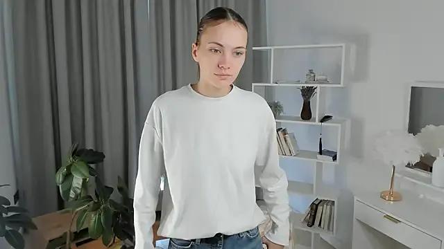 SirenaOstrem on StripChat