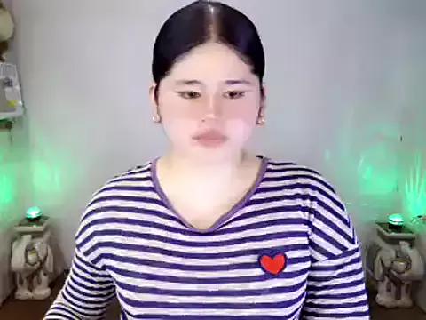 skinnygirl_69 on StripChat