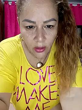 SluttyMilf79 on StripChat